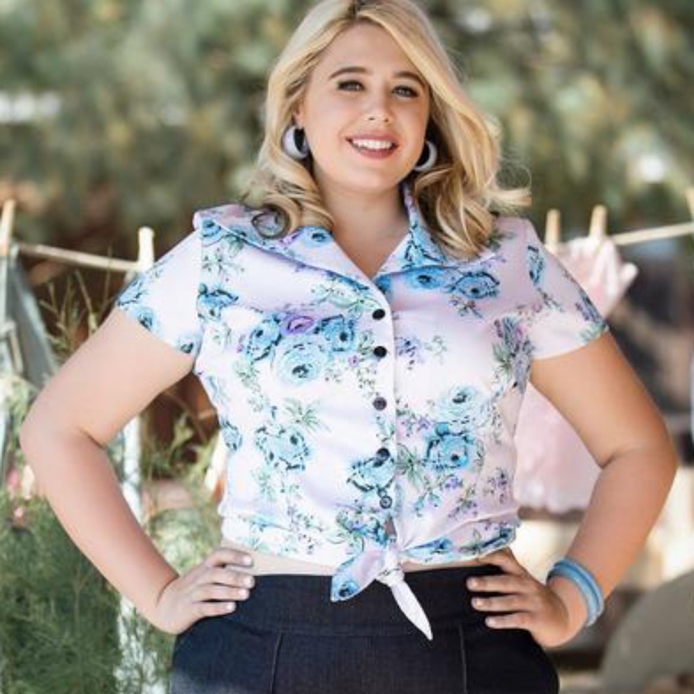 LAURA BYRNES CALIFORNIA RIDLEY TOP IN BLUE ROSE - Picture 3 of 3